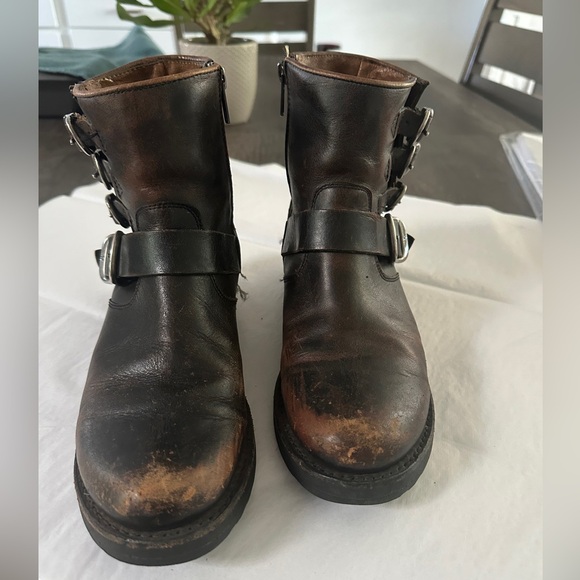 Frye Veronica Distressed boots - Picture 3 of 6